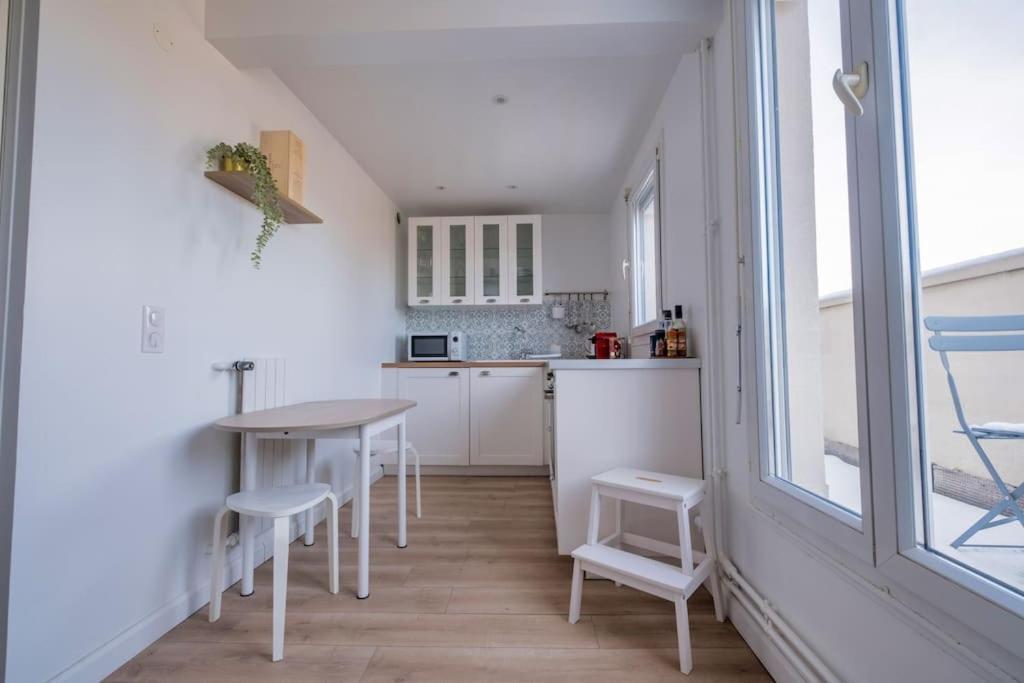 Ferienwohnung Le Clovis - Cathedrale Reims Exterior foto
